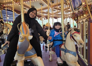 參觀迪士尼 Visit the Disneyland